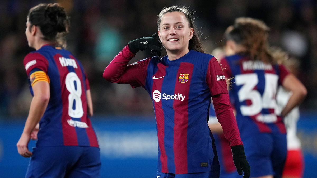 UWCL: Barca cruises into Women’s Champions League last eight with Paralluelo double