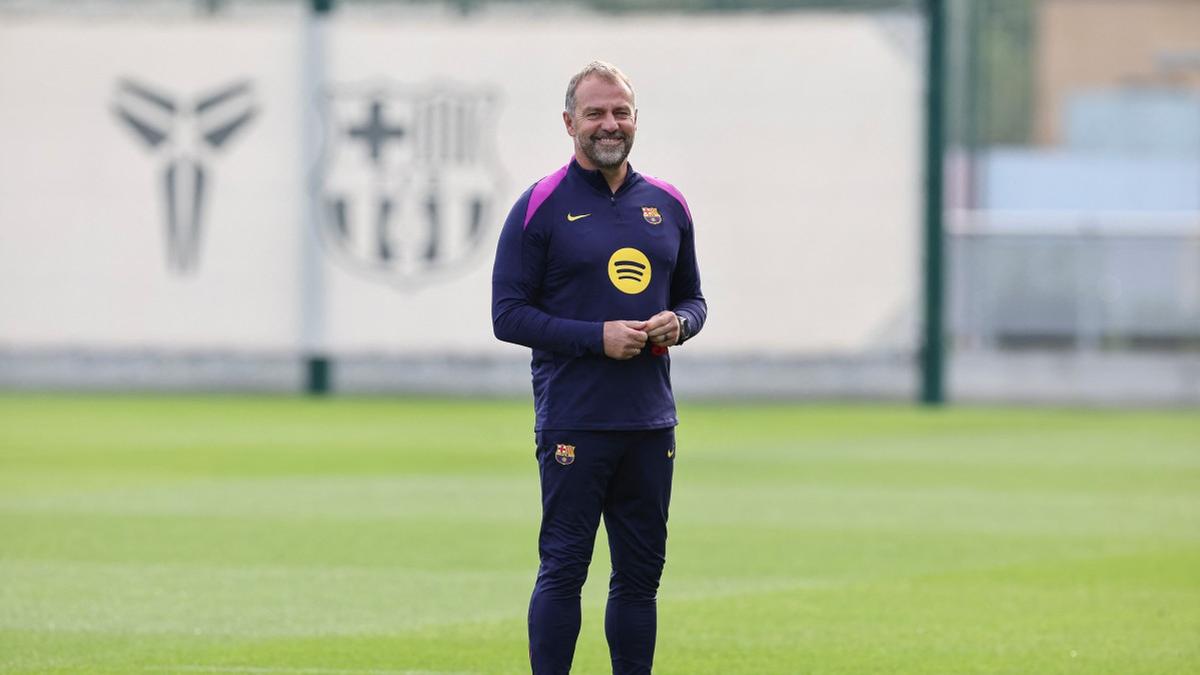 Liga dos Campeões 2025-26: Flick diz que Barcelona será seu último emprego e assina extensão de contrato