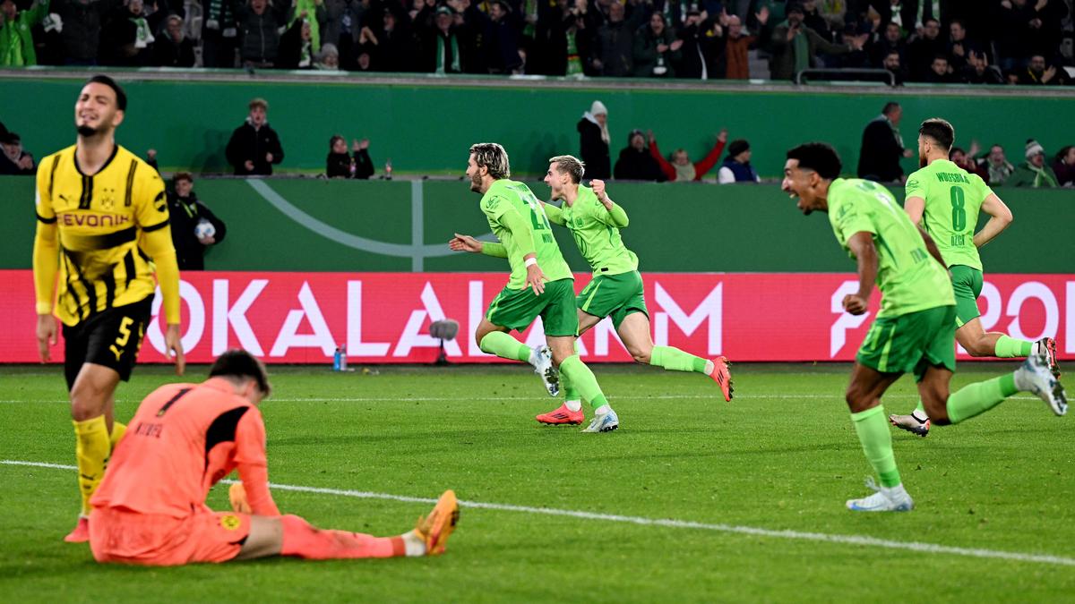 Wolfsburg Triumphs Over Dortmund in Second Round Battle