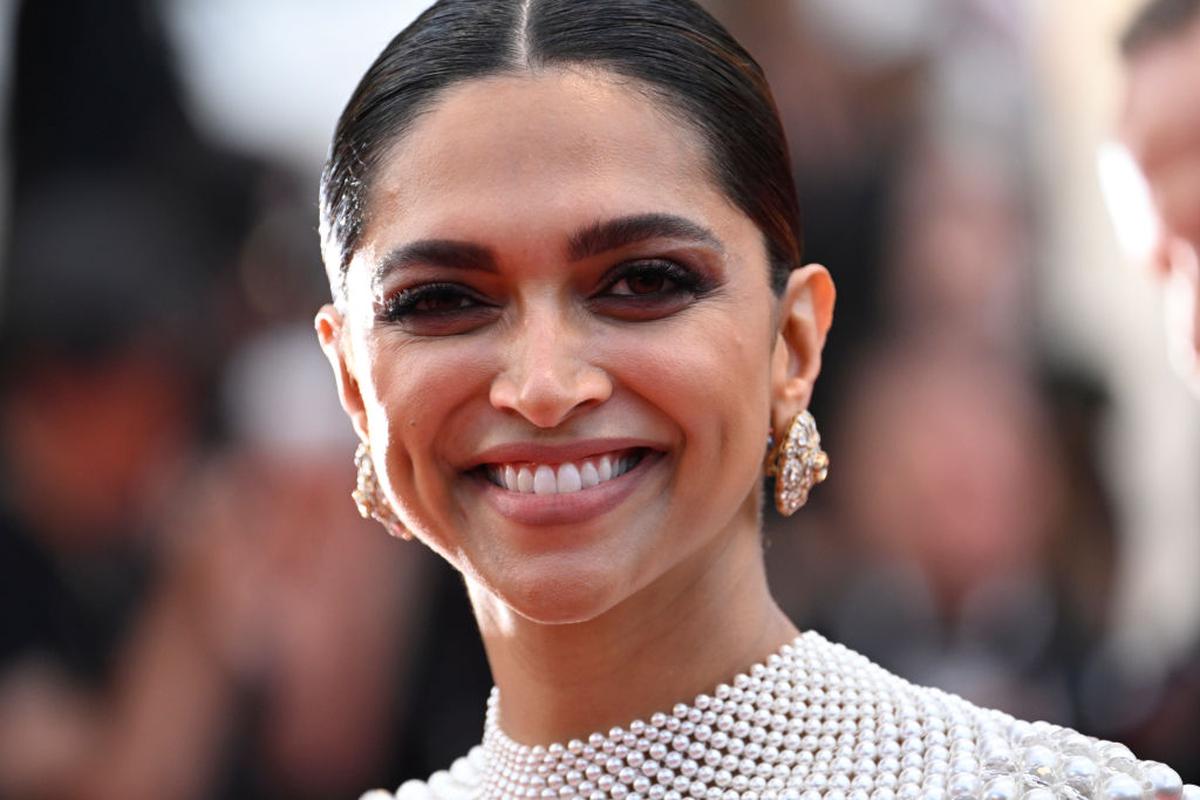 Deepika Padukone to escort FIFA World Cup trophy in final at
