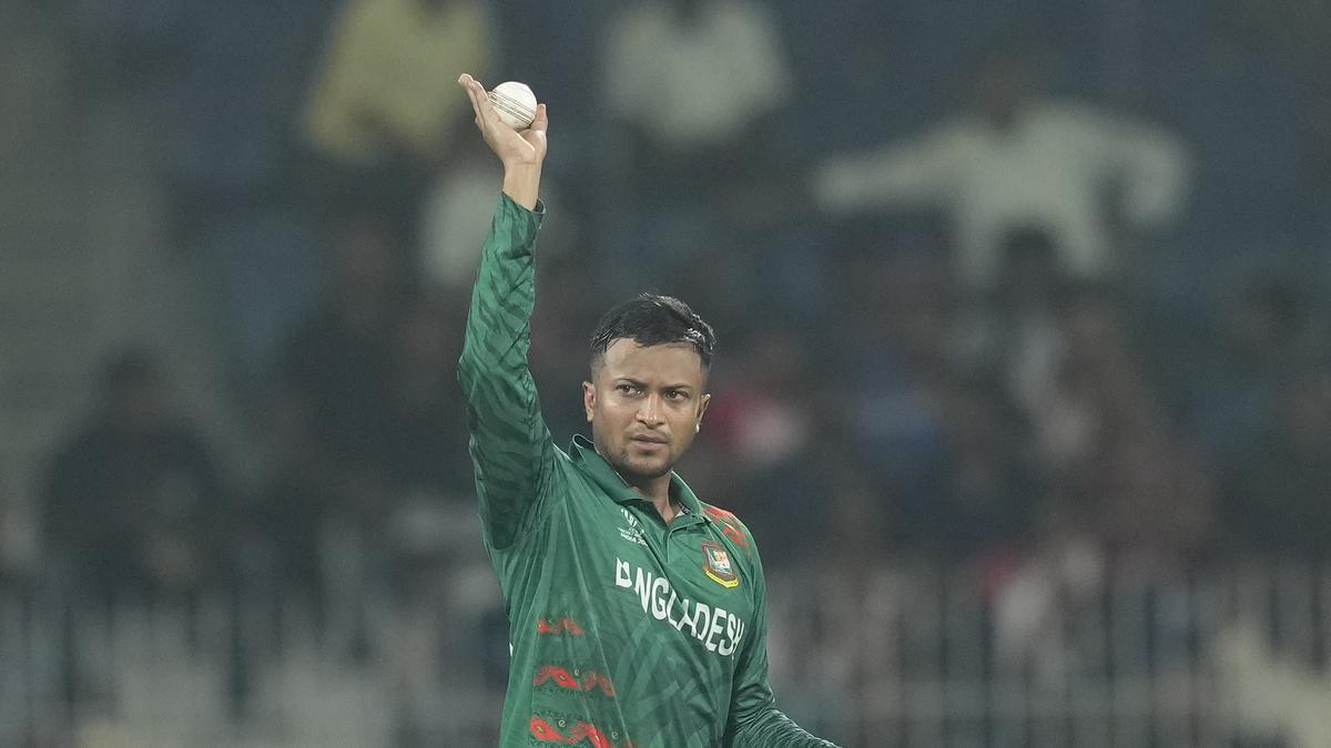 Bangladesh captain Shakib fighting thigh injury at World Cup