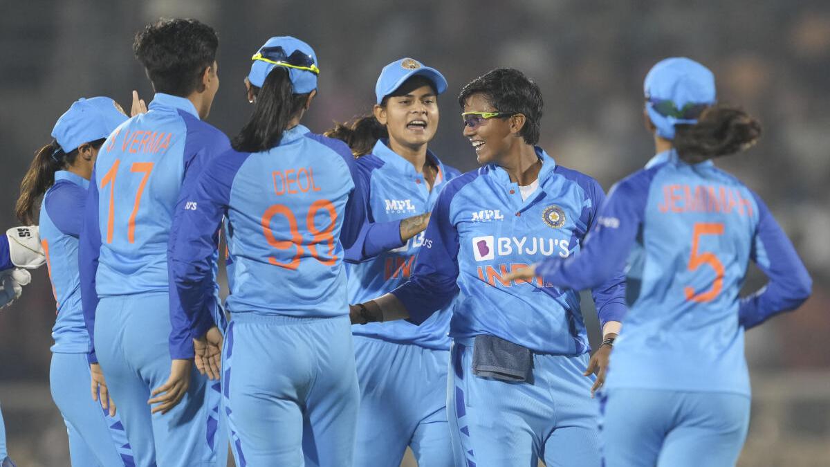 IND-W Vs BAN-W 3rd T20I Dream11 Prediction: India Women Vs Bangladesh ...