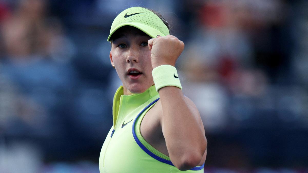 Indian Wells 2026: Trio of Swiatek, Rybakina and Andreeva storm into ...