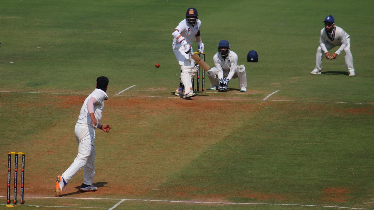 Ranji Trophy: Gutsy ‘left-handed’ Vihari shows the way for Andhra against Madhya Pradesh