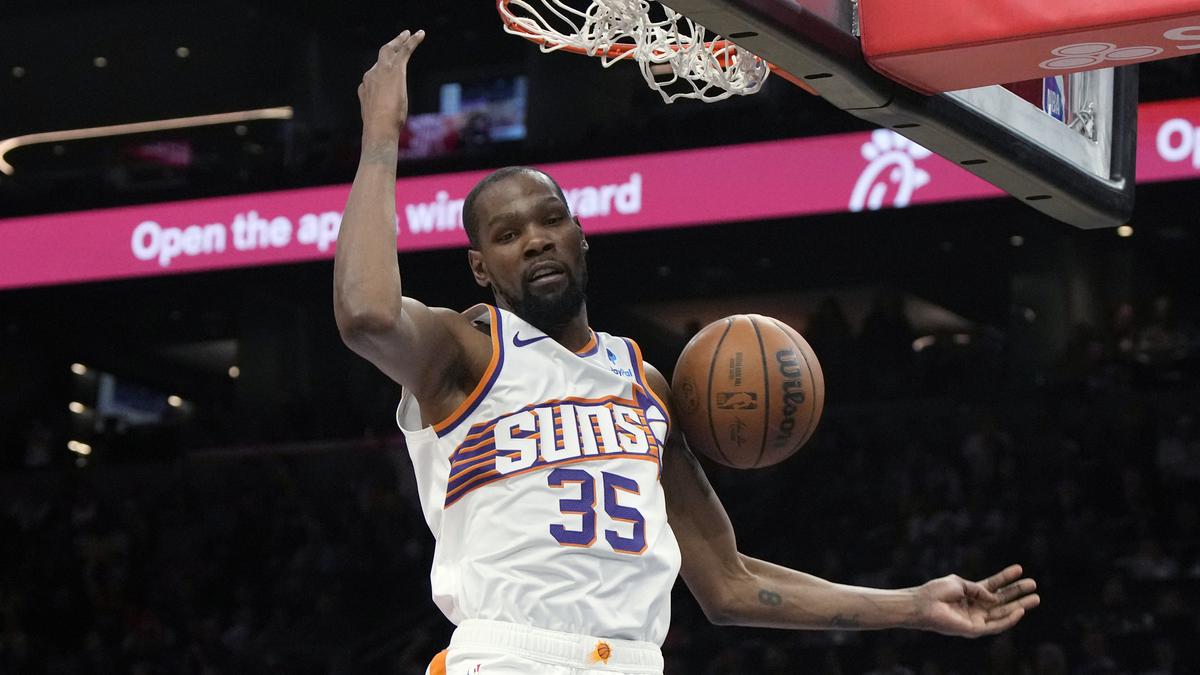 NBA: Kevin Durant passes Shaq to move to eighth in career scoring leaders list