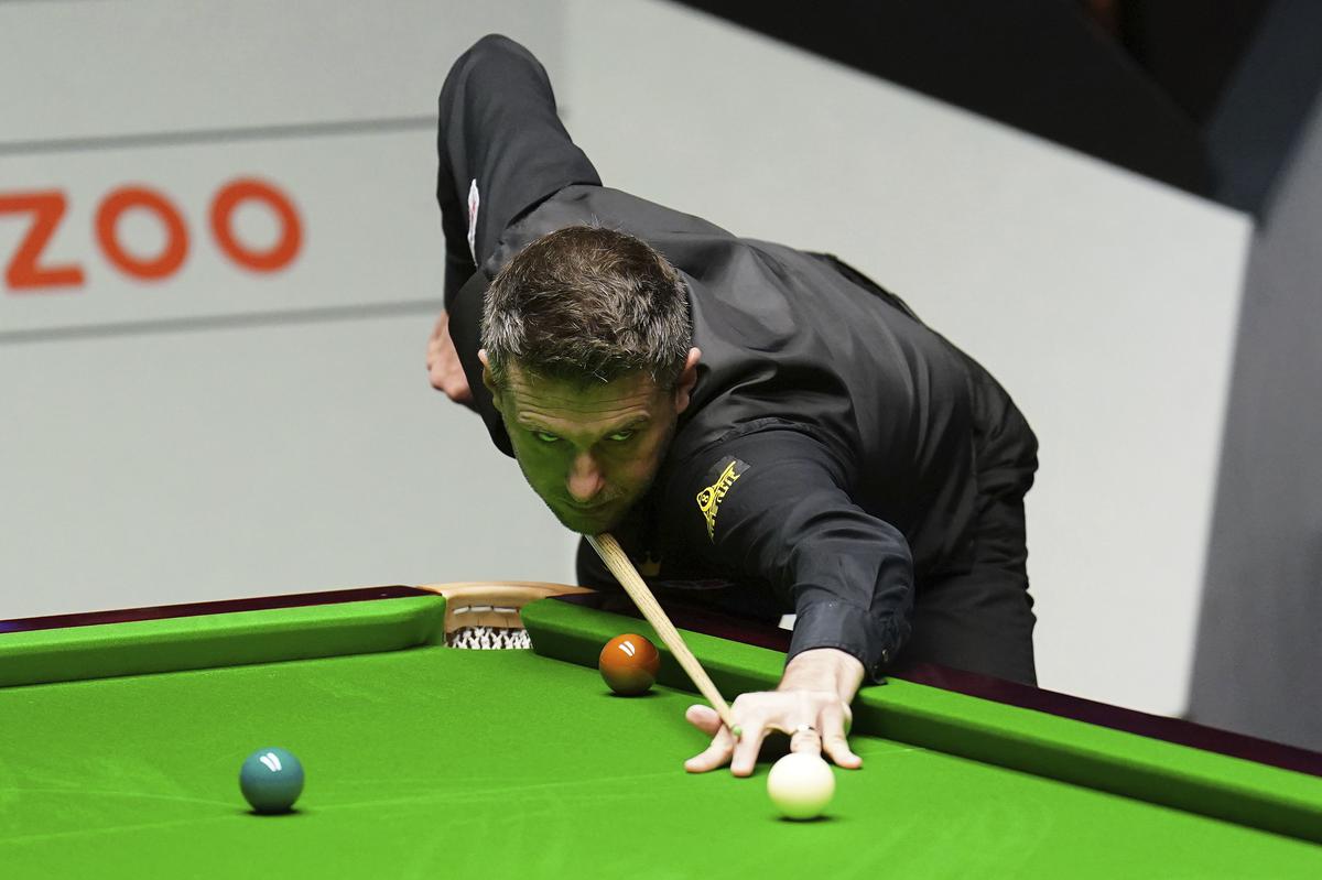 Selby makes first-ever maximum 147 break in world snooker final