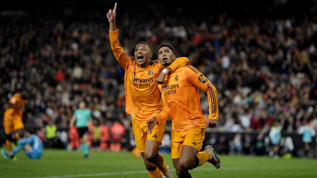 La Liga 2024-25: Bellingham scores late to help 10-man Real Madrid complete 2-1 comeback win over Valencia