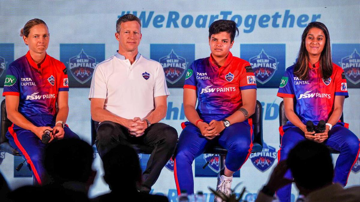 JSW Paints partners with Delhi Capitals for today's match vs Royal  Challengers Bangalore