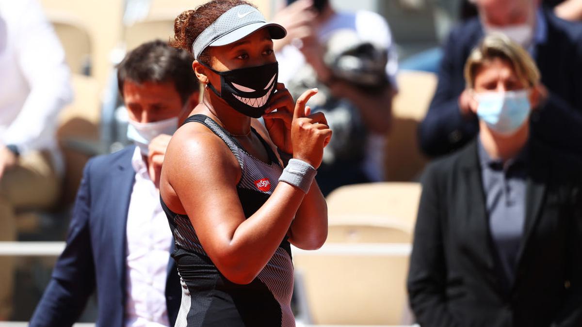 Naomi Osaka's French Open withdrawal: Who's saying what