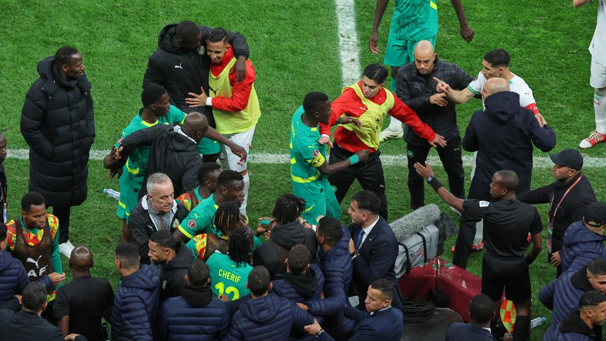 Marrocos x Senegal: CAF condena ‘comportamento inaceitável’ durante final da AFCON