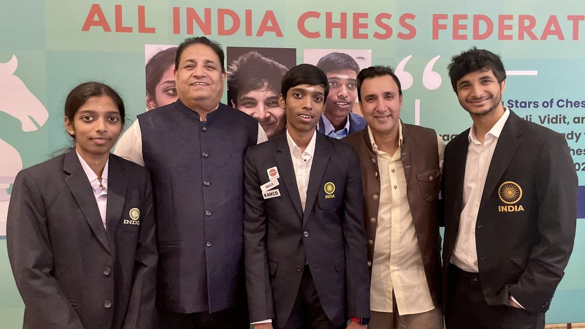 FIDE - International Chess Federation - It is official! Vaishali has  qualified for the Women's #FIDECandidates with a round to spare! 🔥 She  will join her brother, Praggnanandhaa, who already got his