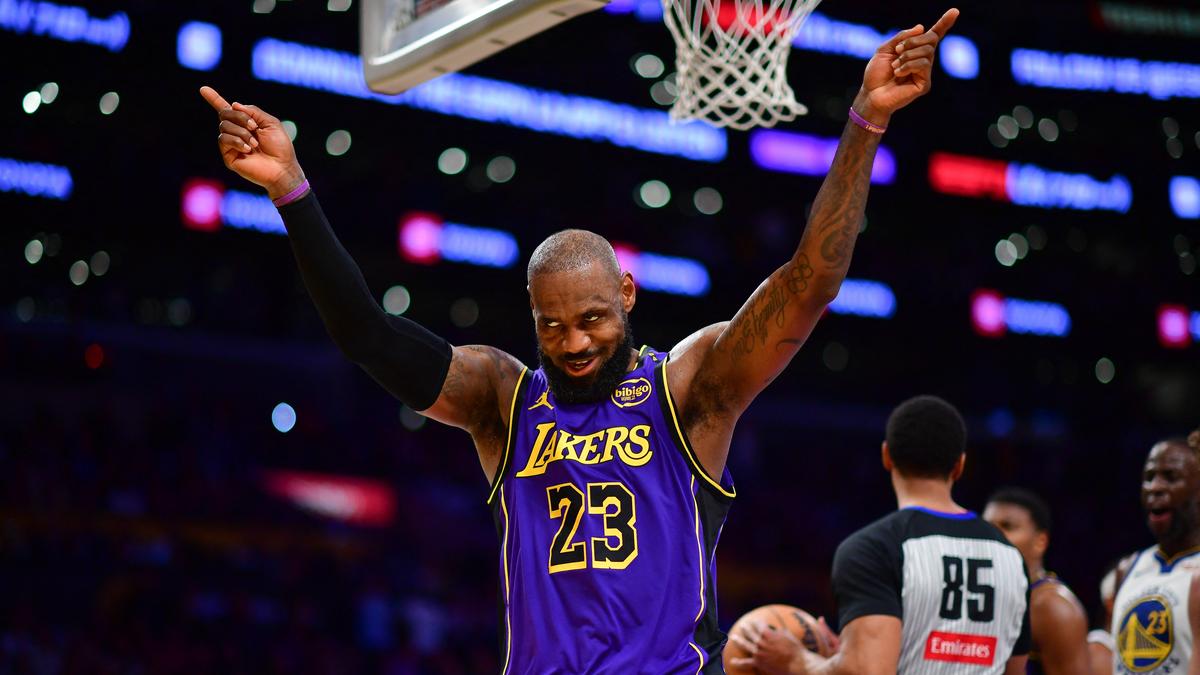 NBA roundup: LeBron James makes history in Lakers’ win over Warriors