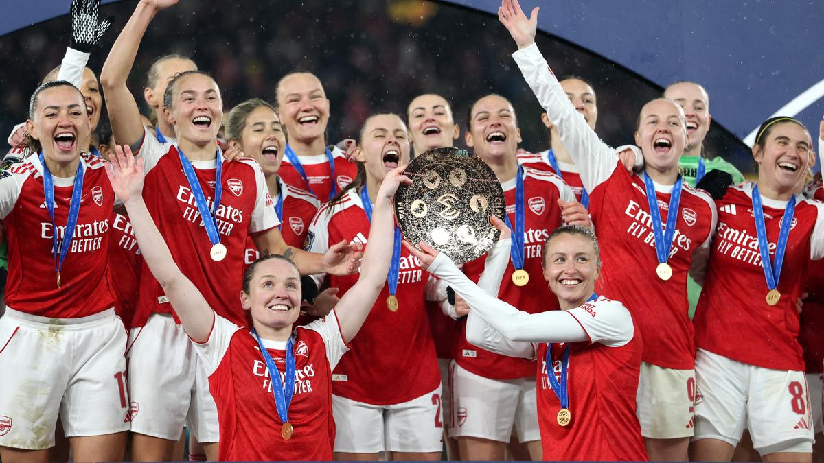 Arsenal organisera des défilés de victoire communs pour les équipes masculines et féminines