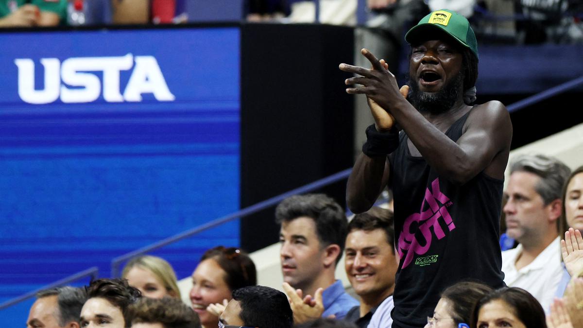 US Open 2023: Unruly fans singing Nazi songs and interrupting play with shouts cause problems