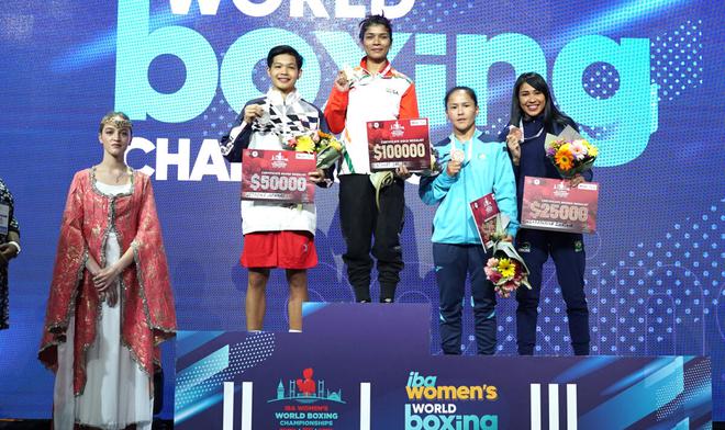 India’s Nikhat Zareen (centre) along with other medallists of the 52kg category of the 12th IBA Women’s World Boxing Championships in Istanbul. 