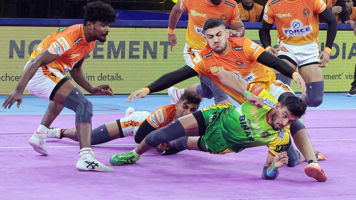 PKL 10 Semifinal 1, Puneri Paltan vs Patna Pirates: Road to semifinal, head-to-head, all you need to know