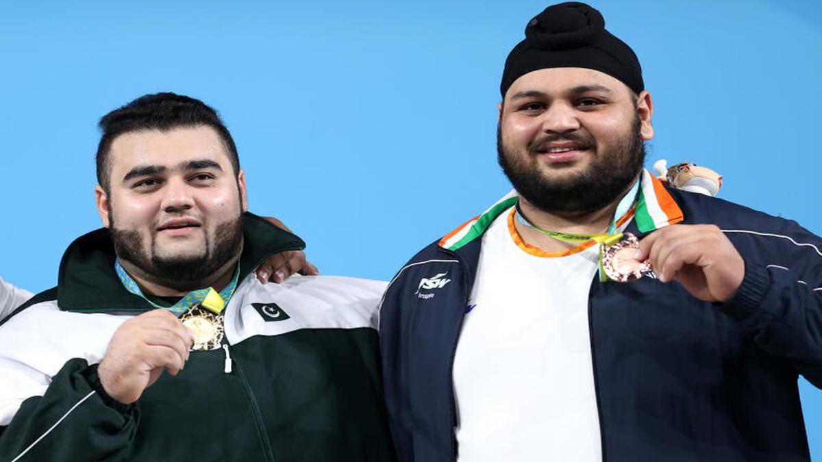 Pakistan’s Nooh Dastgir Butt and India’s Gurdeep Singh: Rivals on weightlifting platform, friends off it