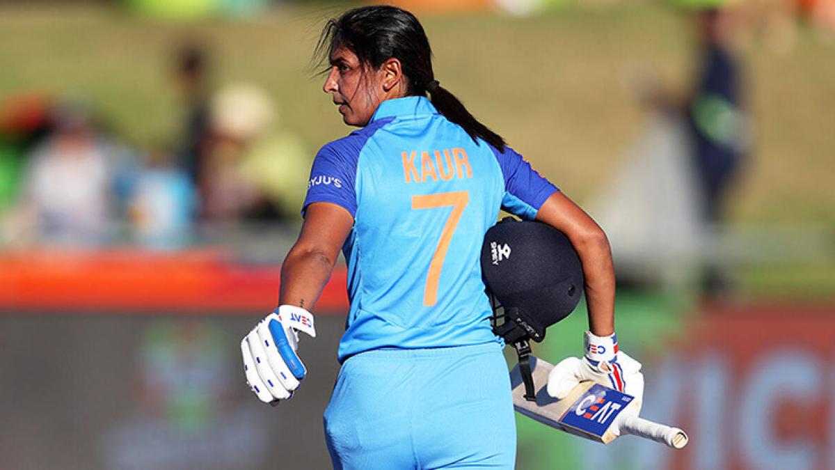 Harmanpreet Kaurs Dhaka Outburst What Happened And What Will Be The