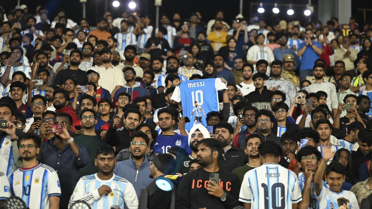 Diário do Repórter | Começo confuso, fim de Messi: caos e catarse no GOAT Tour Diário do Repórter | Começo confuso, fim de Messi: caos e catarse no GOAT Tour