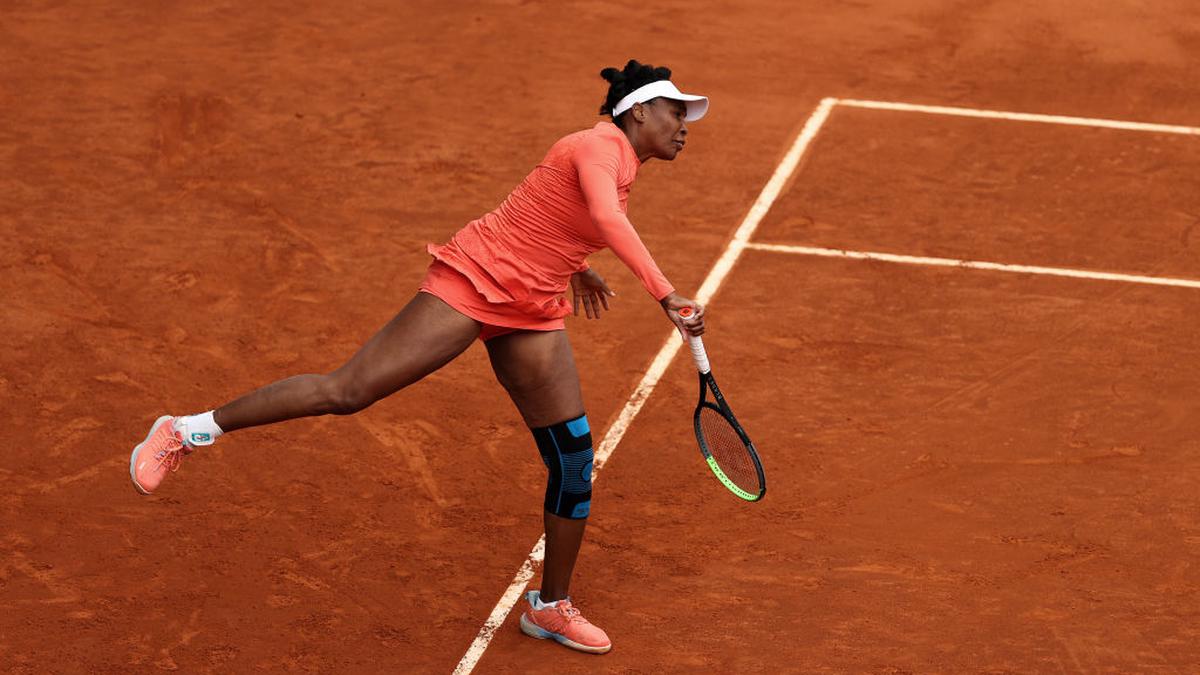 Venus Williams fumes after heavy winds force time violation in Parma loss