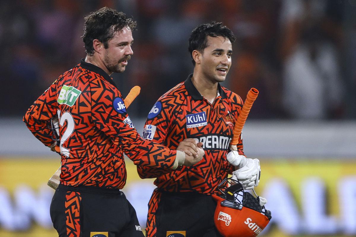 Travis Head and Abhishek Sharma celebrate after winning against Lucknow Super Giants.