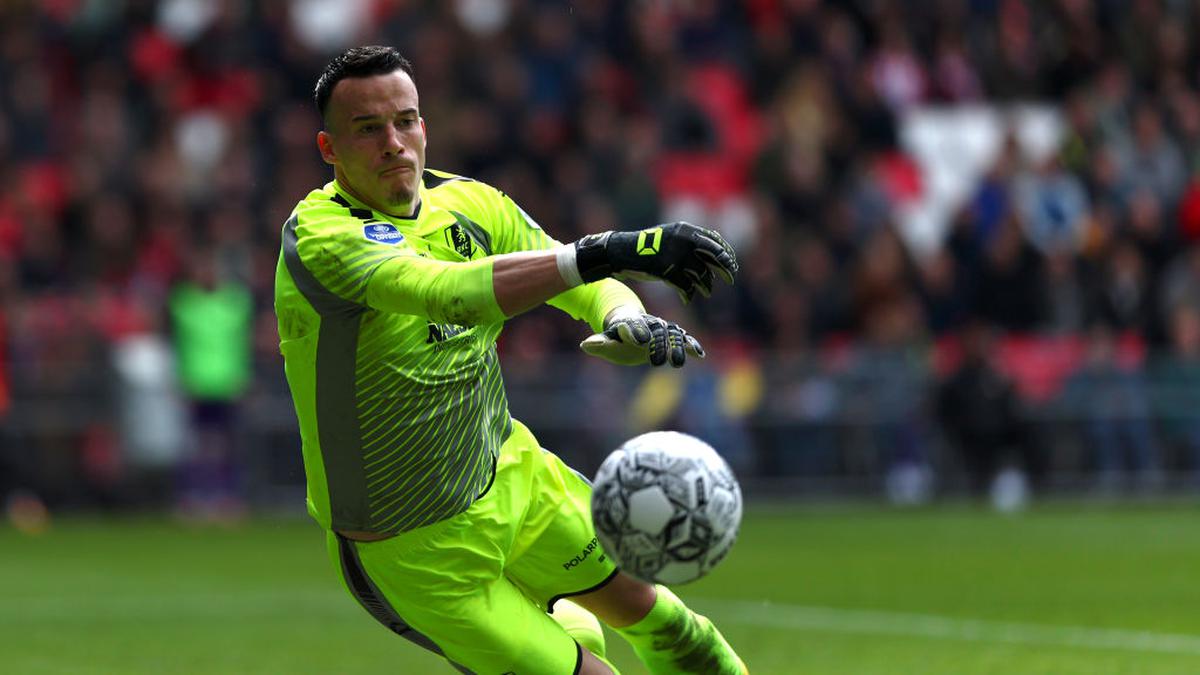 Eredivisie: RKC Waalwijk vs Ajax called off halted after goalkeeper Vaessen knocked unconscious