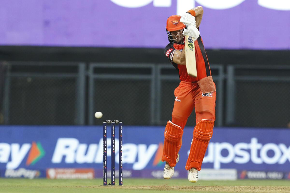 Sunrisers Hyderabad's Retained, Released Players List for IPL 2024 and Purse  Remaining for Auction