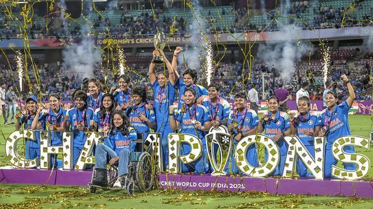 Maharashtra government announces cash prize for Smriti, Jemimah, Radha, head coach Muzumdar after World Cup win