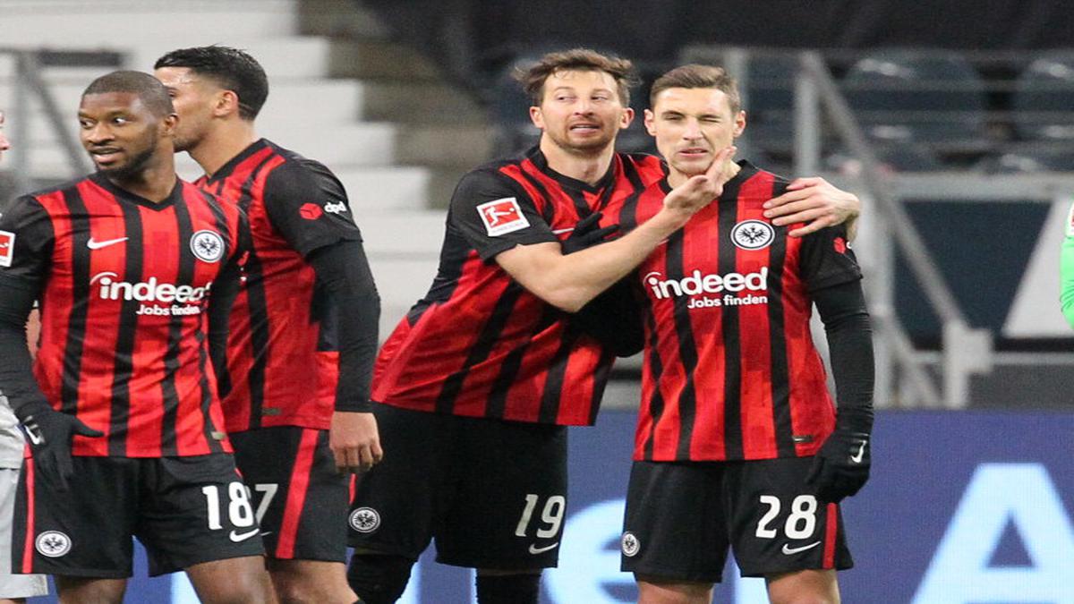 Frankfurt comes back from goal down to beat Leverkusen