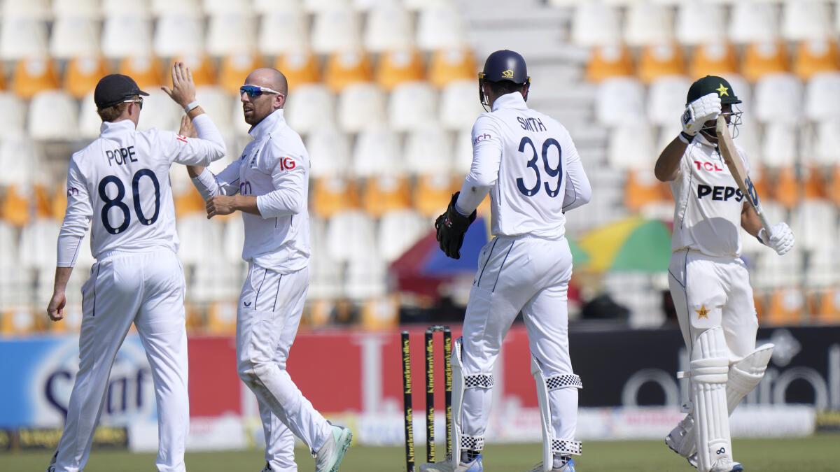 PAK vs ENG: Pakistan becomes first team to score 500 and lose by an innings