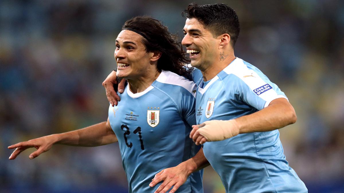 Edinson Cavani named in Uruguay's 26-man World Cup squad after