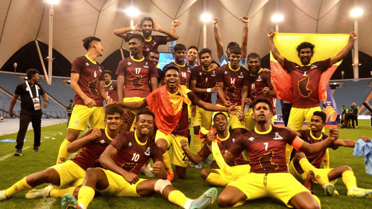 Karnataka beats Meghalaya 3-2 to win Santosh Trophy after 54 years