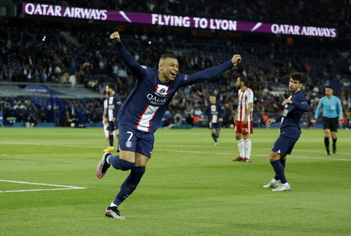 Mbappe at the double as PSG thump Lyon away