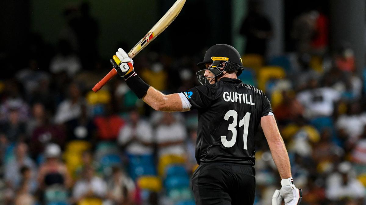 Martin Guptill released from New Zealand central contract