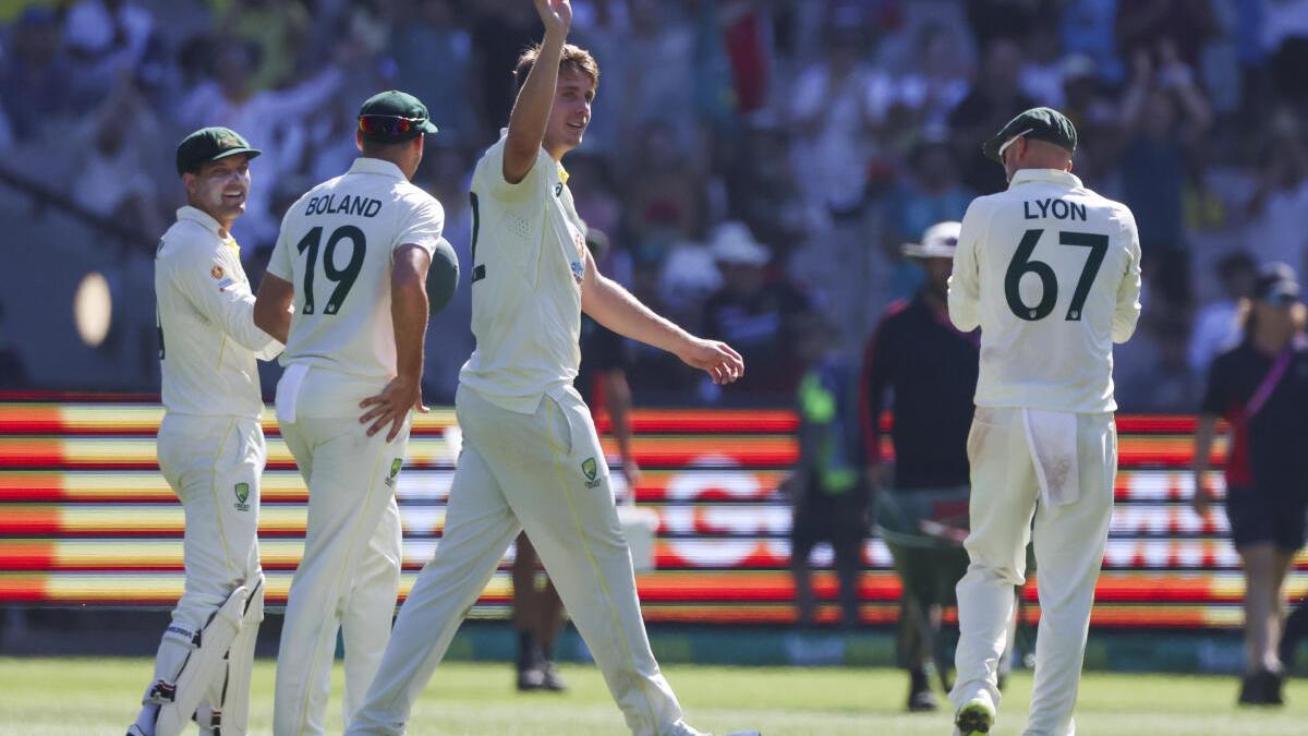 Green takes five as Australia seizes control of second Test against South Africa