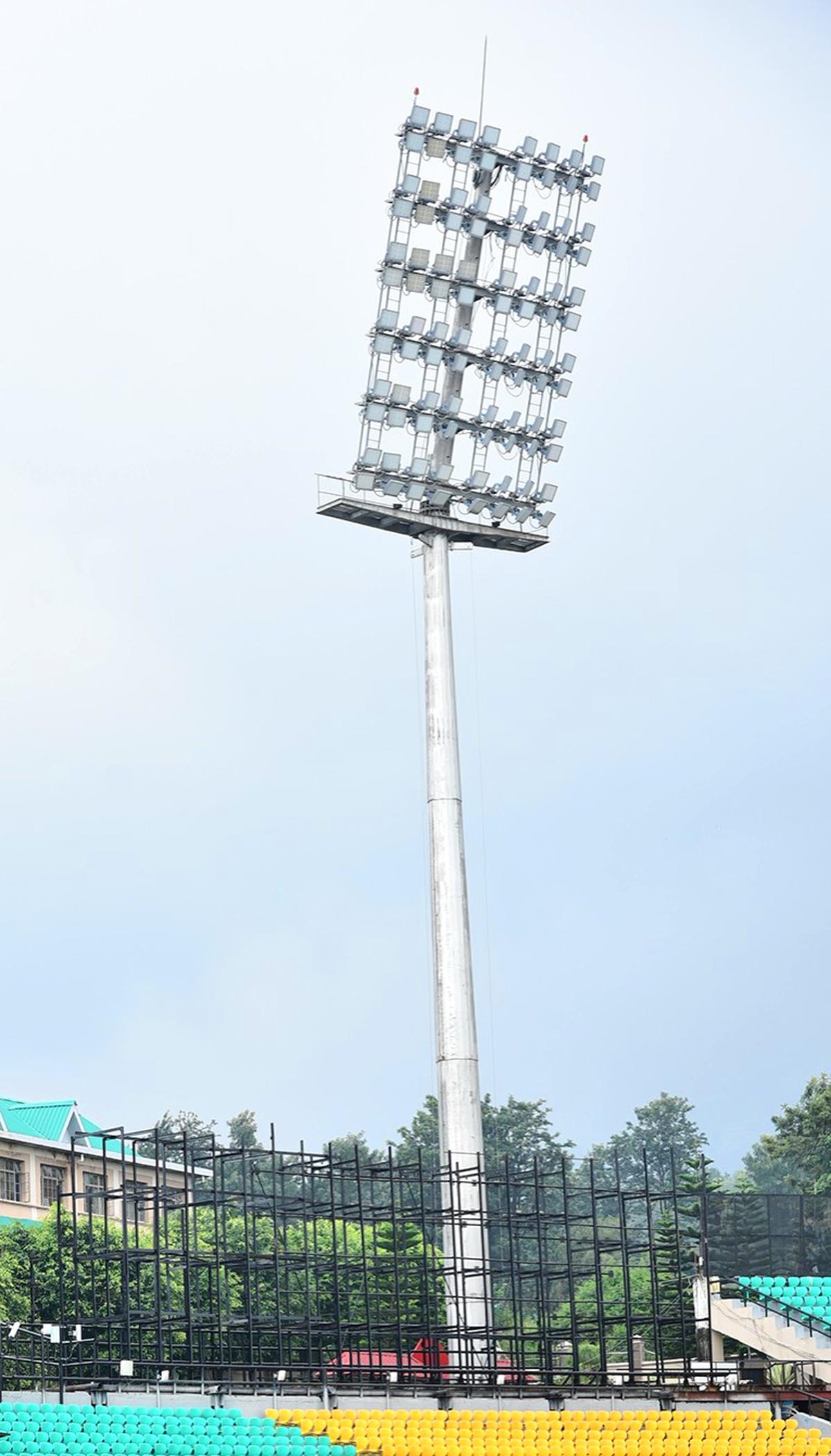 There are four LED towers with 400 LED fixtures. 