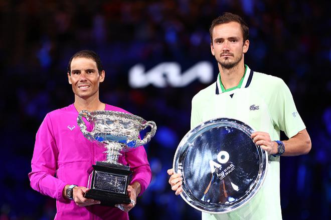 Champion Nadal and runner-up Daniil Medvedev (right) of Russia pose during the trophy presentation of Men’s Singles at the 2022 Australian Open at Melbourne Park on January 30, 2022 in Melbourne.