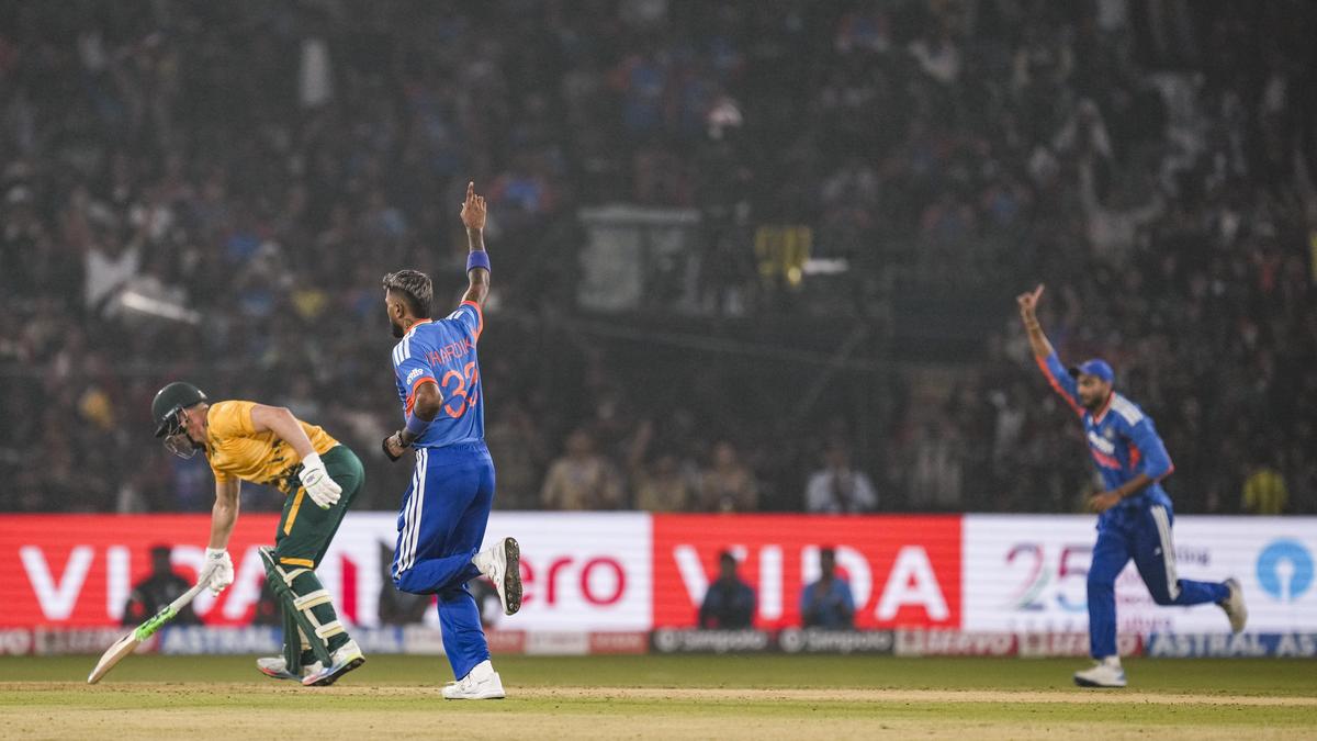 India vs South Africa Live Score, 3rd T20I: Hardik’s 100th T20I wicket leaves SA four down
