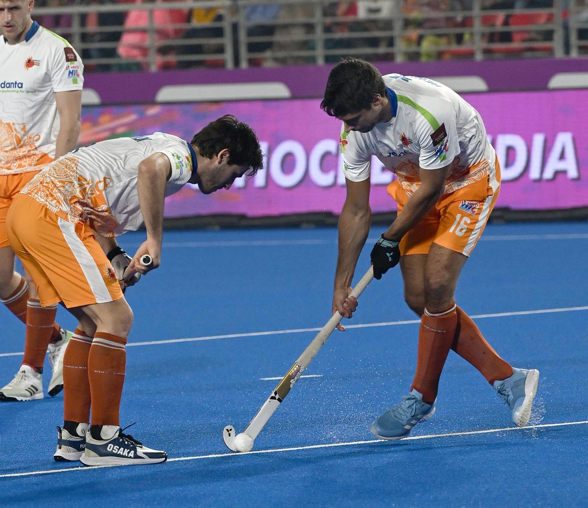 Alexander Hendrickx (à direita) juntou-se ao Kalinga Lancers na Hockey India League na temporada passada, mas ainda não conquistou o título.