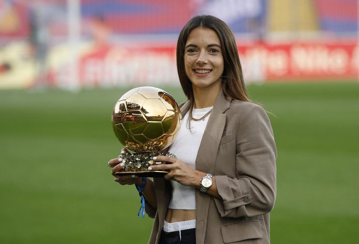 Ballon d'Or winner Alexia gives troubled Barcelona new star