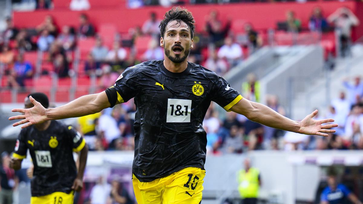 Bundesliga: Hummels double gives Dortmund 4-2 win at Freiburg