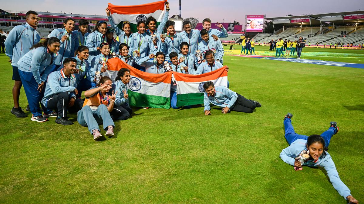 India women cricketers to get equal pay as men, announces BCCI