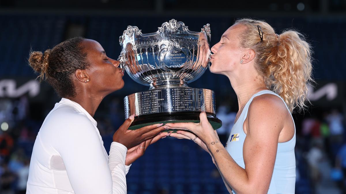 Australian Open 2025: Siniakova and Townsend clinch women’s doubles crown