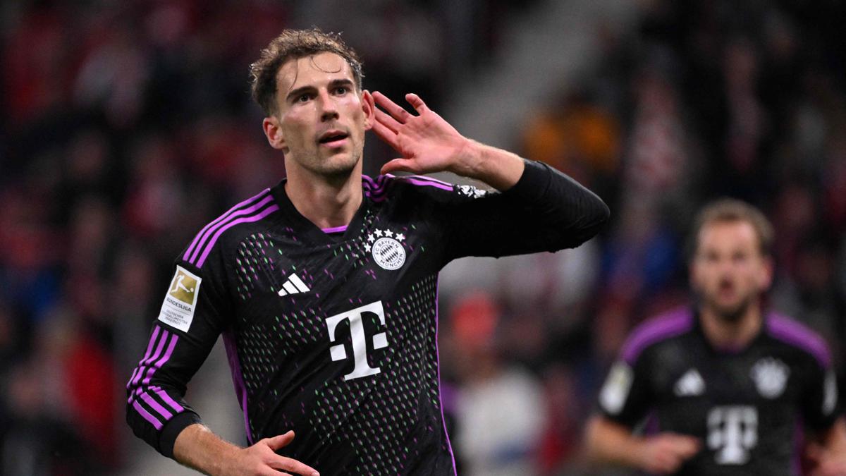 Bayern’s Leon Goretzka to miss several games with broken hand