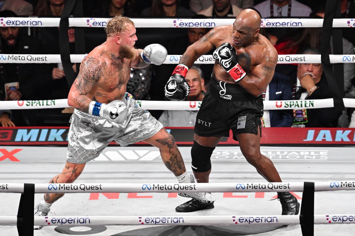 Fight for the ages: Jake Paul vs Mike Tyson at the AT&T Stadium in Texas, USA, was one of the biggest highlights of 2024. Even though the veteran started strong, the much younger and fitter Paul ultimately won by unanimous decision. 