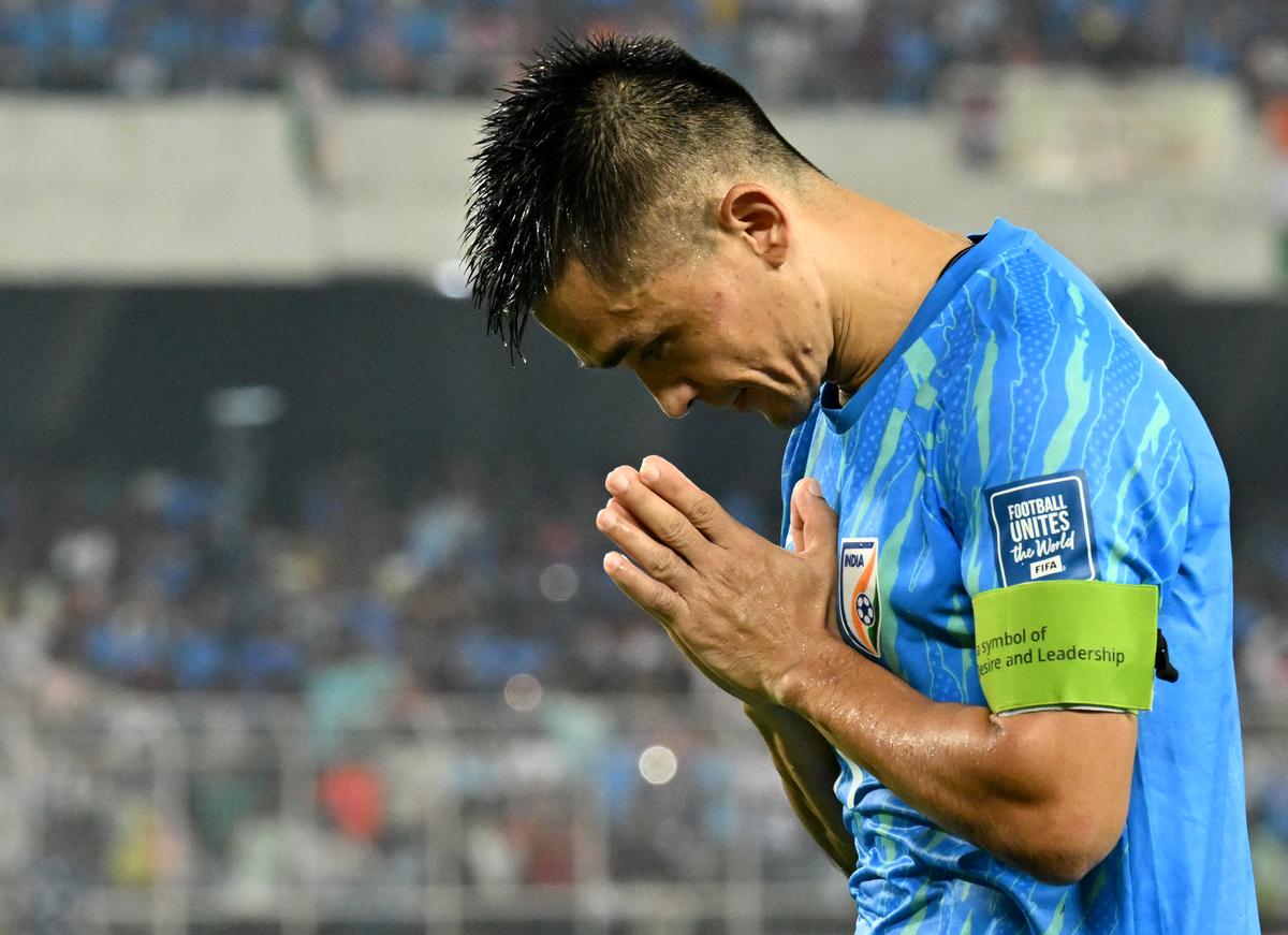 Indian Football team captain Sunil Chhetri thanks the crowd after the FIFA World Cup qualifier match against Kuwait at the Yuva Bharati Krirangan.