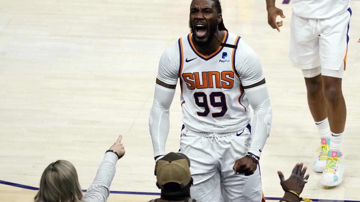 Suns grants permission to Bucks for talks with Jae Crowder: Report