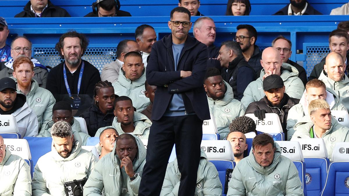 Premier League 2025-26 : Rosenior dit qu’il bénéficie du soutien à « 100 % » des propriétaires de Chelsea malgré une forme difficile