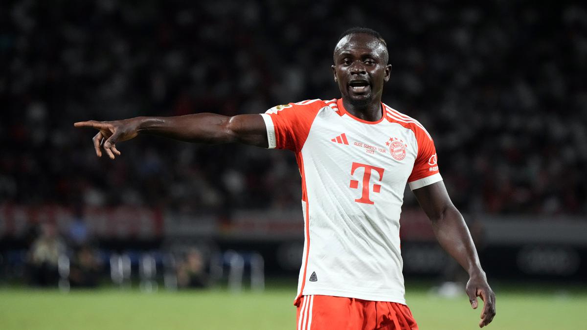 Bayern Munich continue to work on deal to sign Sadio Mane