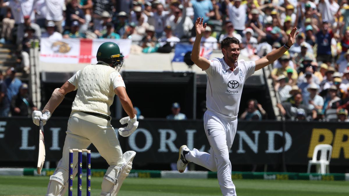 Ashes 2025-26: Tongue encourages England bowlers to replicate impressive opening day display